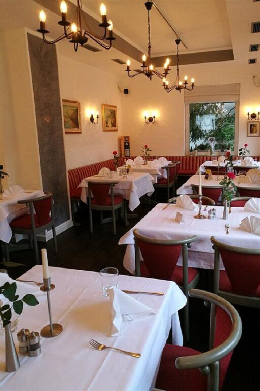 Hotel Apartments Restaurant Cala Luna Marburg エクステリア 写真