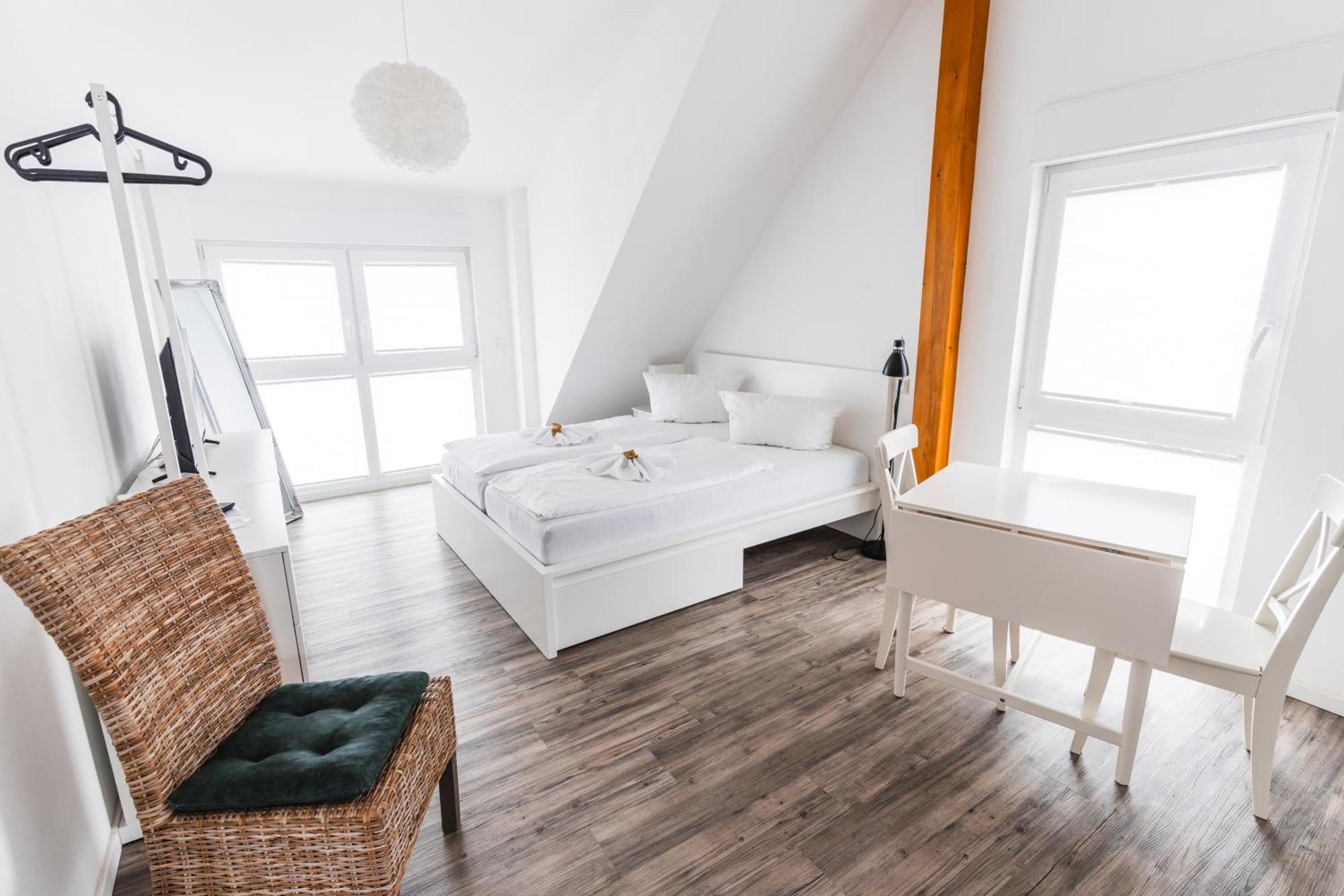 Hotel Apartments Restaurant Cala Luna Marburg エクステリア 写真