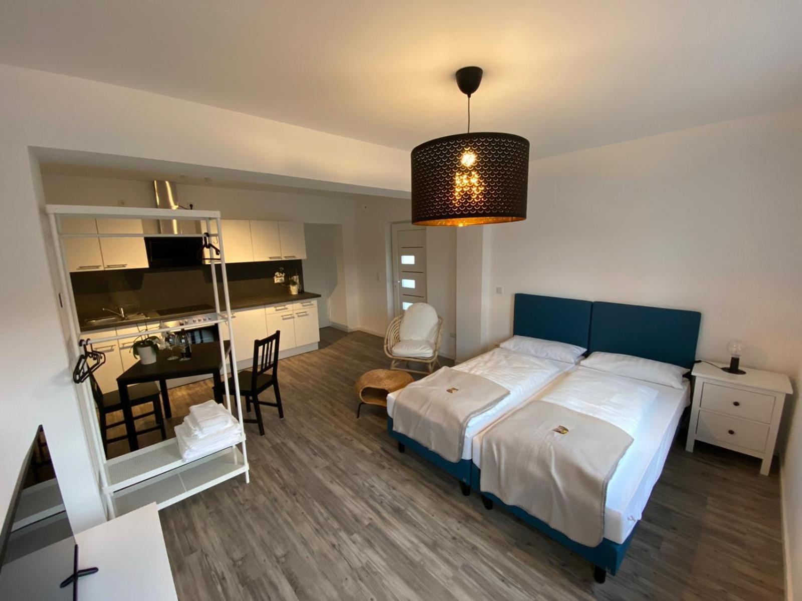 Hotel Apartments Restaurant Cala Luna Marburg エクステリア 写真